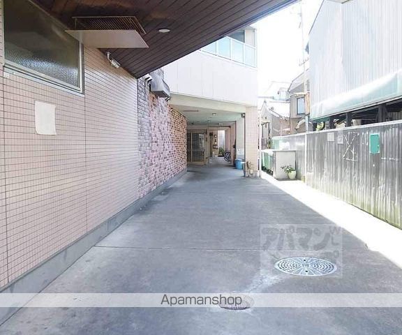 FOURSEVEN八条口の玄関写真