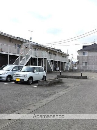 宮城県仙台市青葉区上愛子字蛇台原[2DK/40.04m2]の駐車場