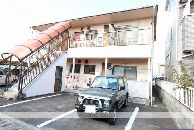 林マンションの外観写真