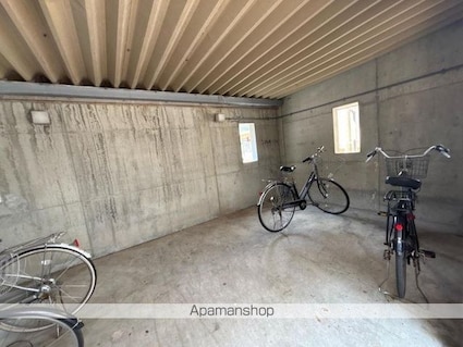 サンヴェール木太　北棟[2LDK/67.32m2]の共用部2