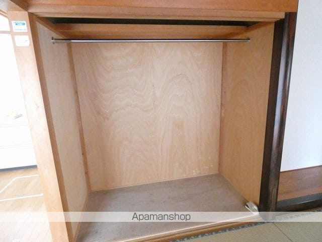 磐田市 2階建 築44年の内装写真