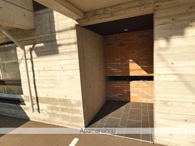 ムーンテラスの玄関写真