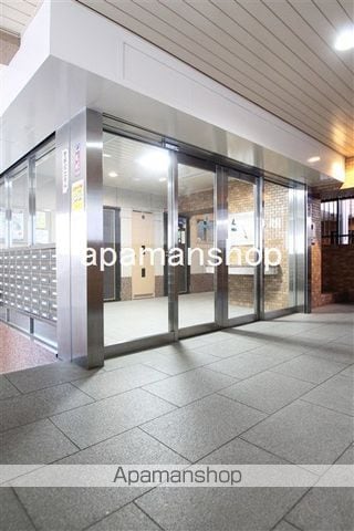 ライオンズマンション西長堀の玄関写真