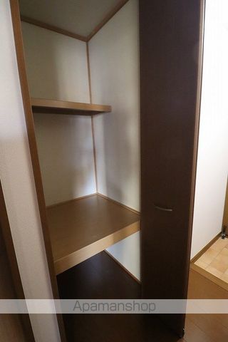メゾン・ラフィーネ A棟の内装写真