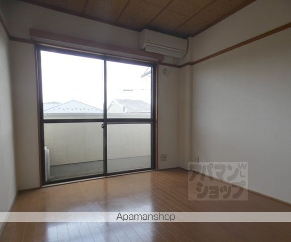 岩倉南河原町マンションの内装写真