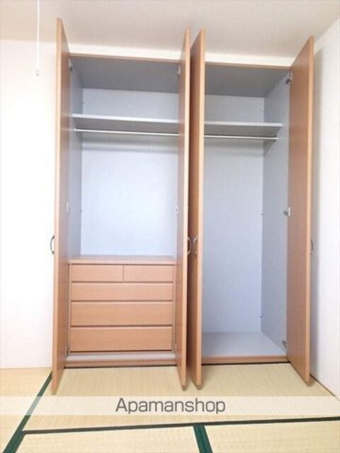 和歌山県和歌山市布引[1DK/35.64m2]の収納