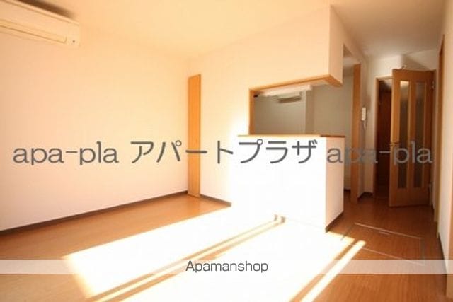 ルネス カトレアコートの内装写真