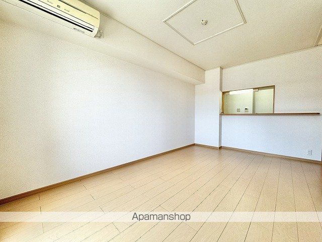 ＪＲ東北本線 南仙台駅 バス乗車時間：13分 最寄りバス停で下車 徒歩1分 2階建 築19年の内装写真