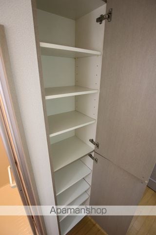 マンション フォルティシモの内装写真