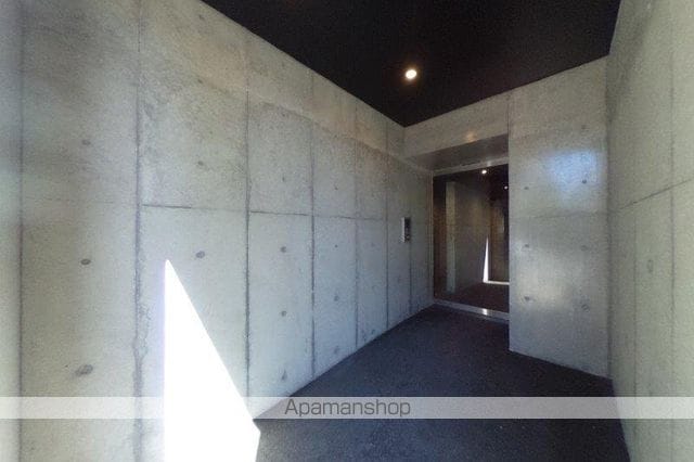 ザ・パーク一番堀の玄関写真