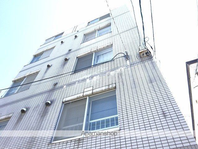 メゾンエクレーレ北35条の外観写真