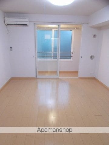 プレシャス 手屋の内装写真