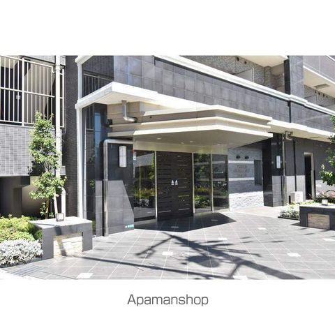 エスリード大阪シティノースの玄関写真