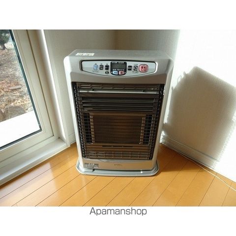 北見市 1階建 築59年の内装写真
