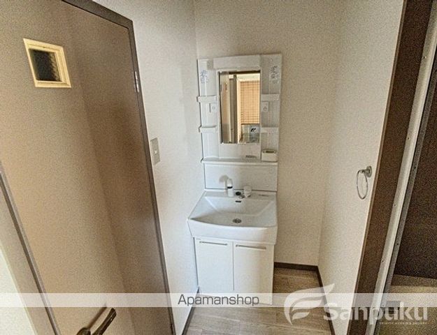 トレンディ山越の内装写真