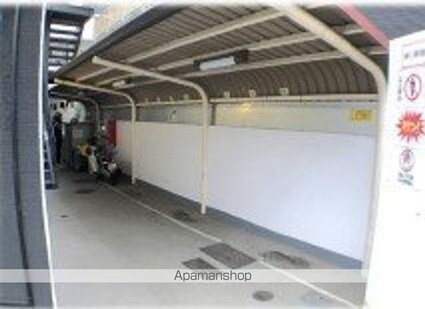 東京都世田谷区羽根木１丁目[1R/35m2]の共用部