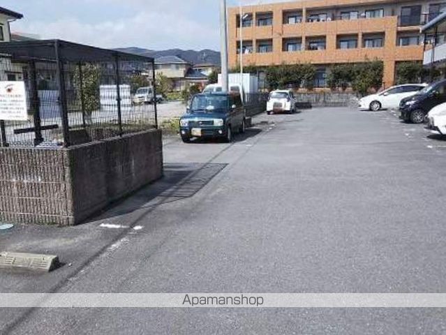 レオパレスアローマの外観写真