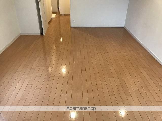 コマUD21の内装写真