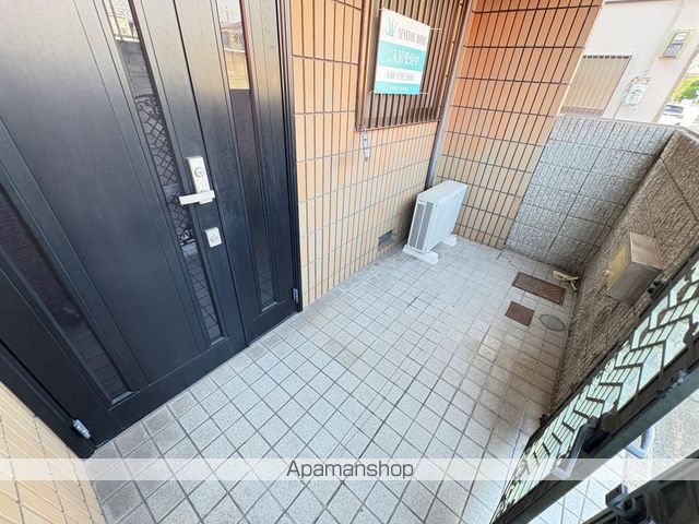 近鉄難波・奈良線 若江岩田駅 徒歩16分 3階建 築32年の内装写真