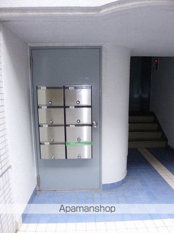 第三メゾン相葉コーポの玄関写真
