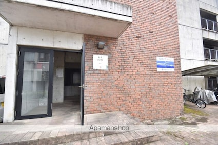 松原シティーⅡ[1LDK/51m2]のエントランス1