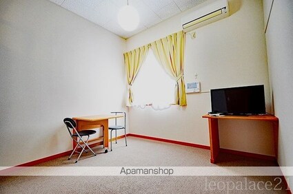 レオパレスふれあい[1K/20.28m2]のリビング・居間4