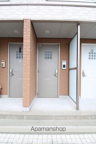 ジャビット若の宮町の玄関写真