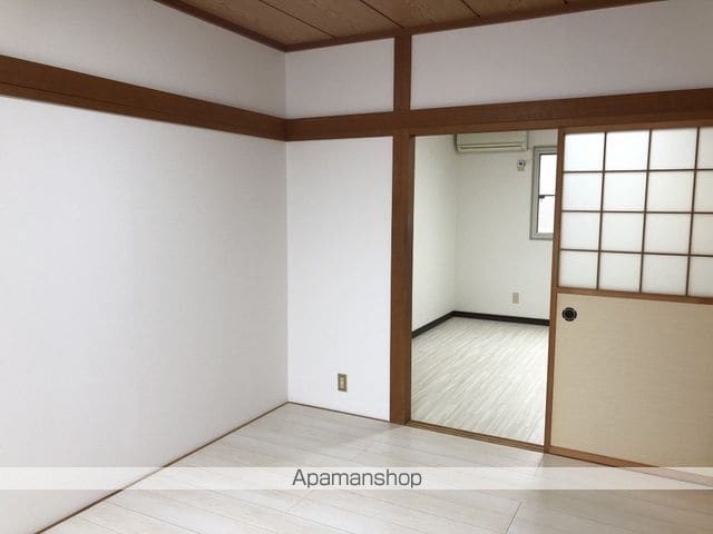 レジデンスミヤタの内装写真