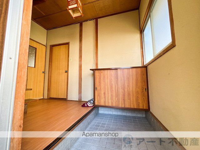 松山市 2階建 築44年の内装写真