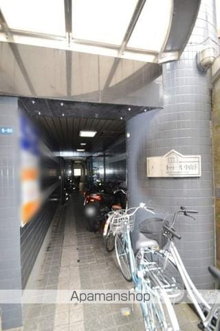 スプランドゥール中山下の玄関写真