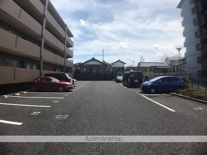 滋賀県草津市青地町[3LDK/65.55m2]の駐車場