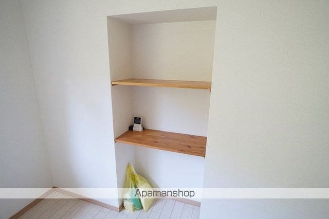 生駒市壱分町戸建の内装写真