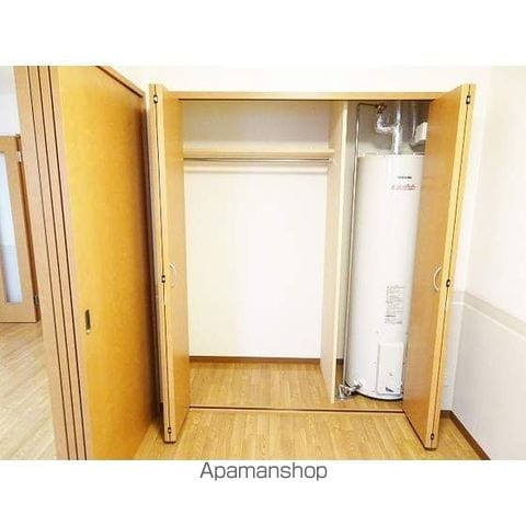 ヴァンドーム青葉の内装写真
