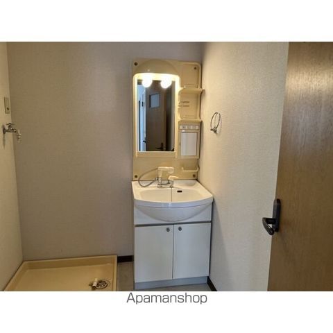LIMPIA垂木の内装写真