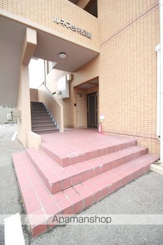ルネス今村公園の玄関写真