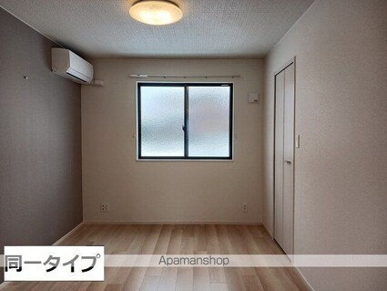 カーサ　アザレア　栗森[1LDK/48.15m2]のリビング・居間1