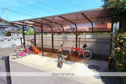 香川県高松市伏石町[2LDK/57.81m2]の共用部3