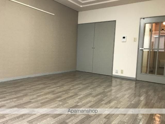 ラボーテ栄の内装写真