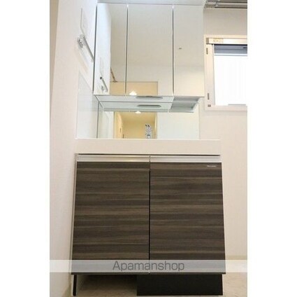 コンフォリア台東根岸[1LDK/42.04m2]の洗面所