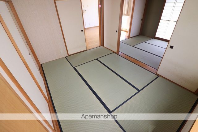 detached 北海道千歳市富丘１丁目4-18-3

地図を見る