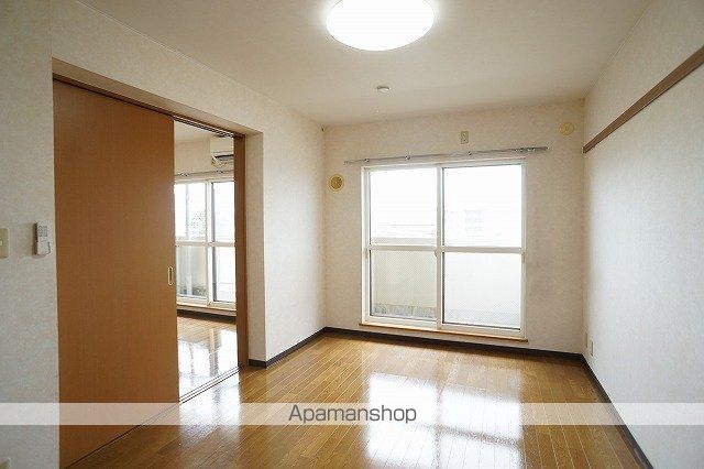 マンション柏の内装写真