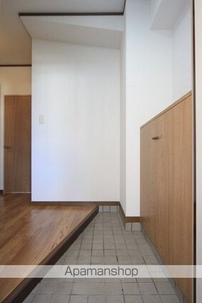サンセール山越[3LDK/71.28m2]の玄関