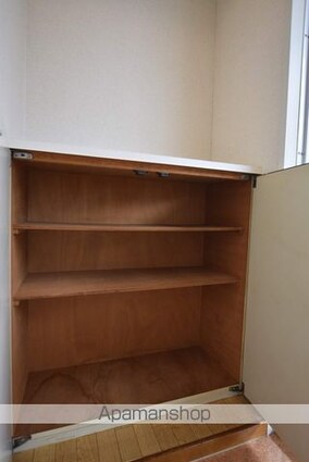 ＳＴハイツ栗生[2DK/41m2]の玄関