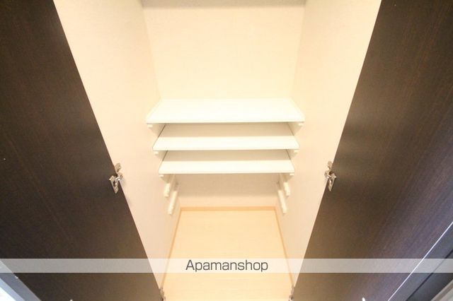 クリーデンス新大阪の内装写真
