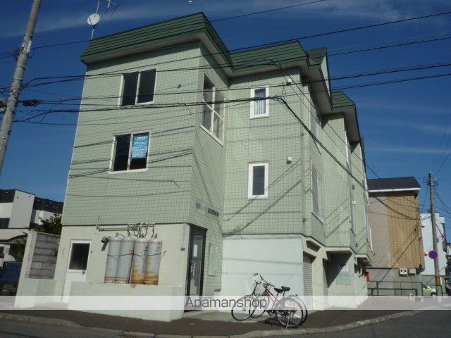 イーストパレスの外観写真