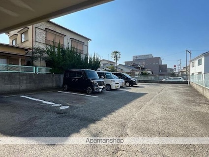 ハイツ・リーベンス[3LDK/71m2]の駐車場