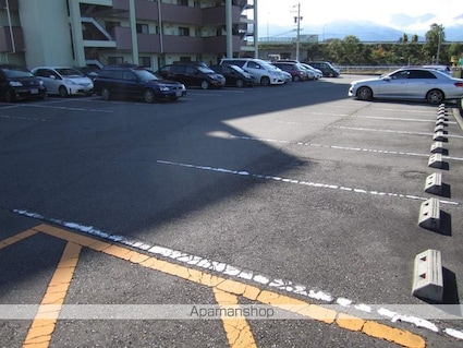 Ｇｒｅｅｎ　Ｖｉｌｌａ[2LDK/57.33m2]の共用部1