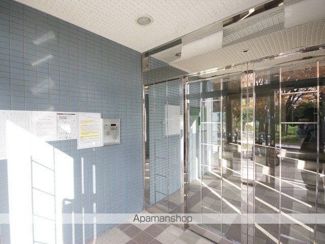 ジュネス蛍池の玄関写真
