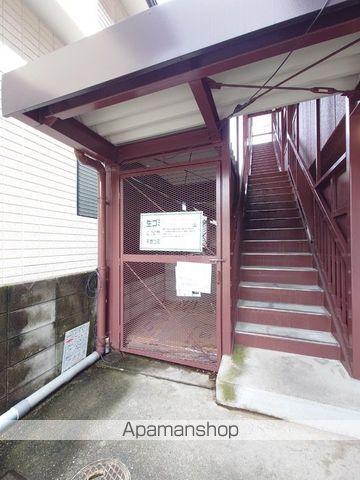 エメラルドリーフの玄関写真