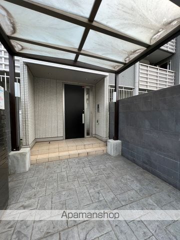 クラヴィーア船橋三山の玄関写真